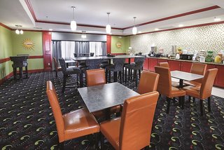 la quinta inn and suites by wyndham dallas hutchins