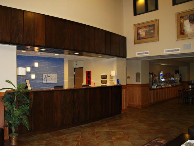 holiday inn express and suites south lincoln by ihg