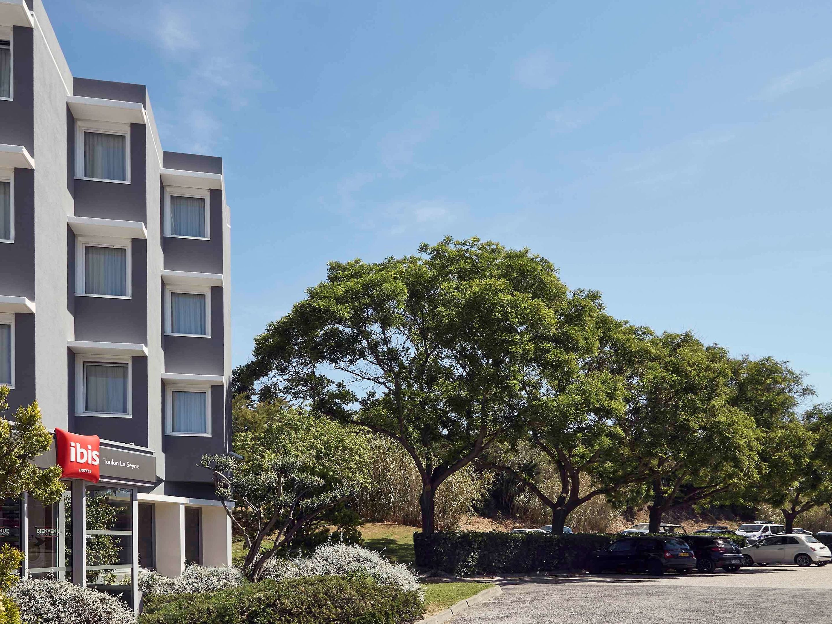 ibis toulon la seyne sur mer