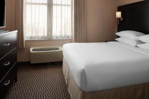 Delta Hotels By Marriott Guelph Conference Centre,Kitchener>>Guelph,4 star
