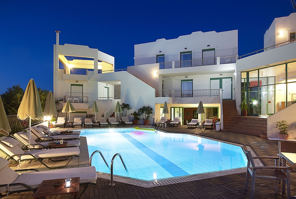 bella vista hotel by checkin