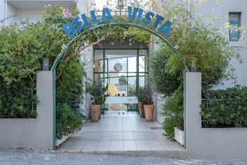 bella vista hotel by checkin