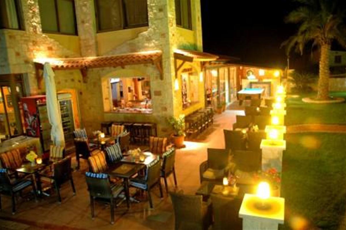 danelis studios and apartments