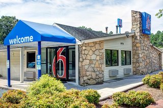 Travelodge By Wyndham Fayetteville,North Carolina>>Fayetteville,2 star