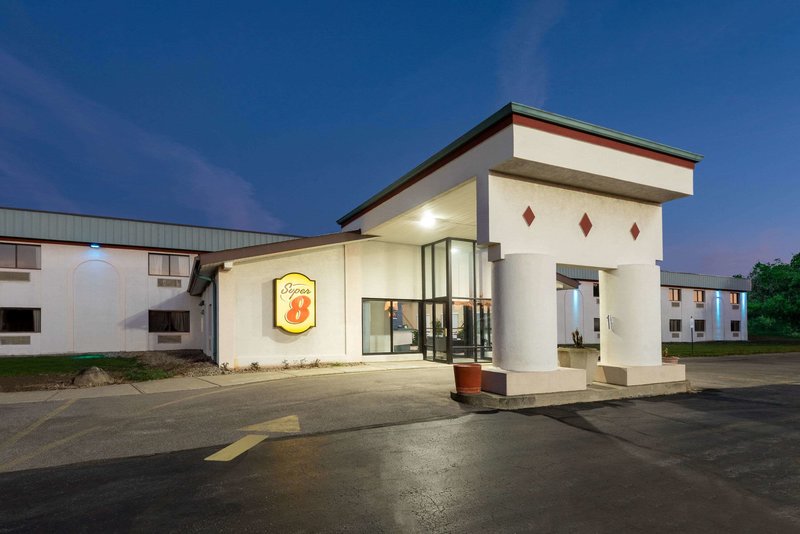 super 8 by wyndham cleveland