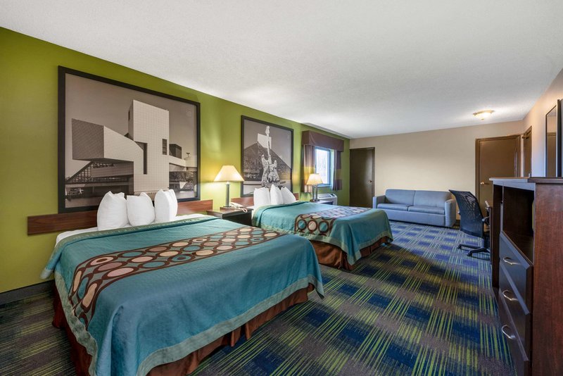 super 8 by wyndham cleveland