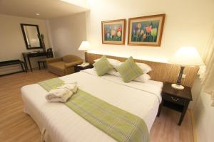 hotel fleuris palawan