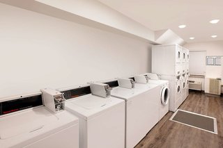 extended stay america select suites fayetteville i 49