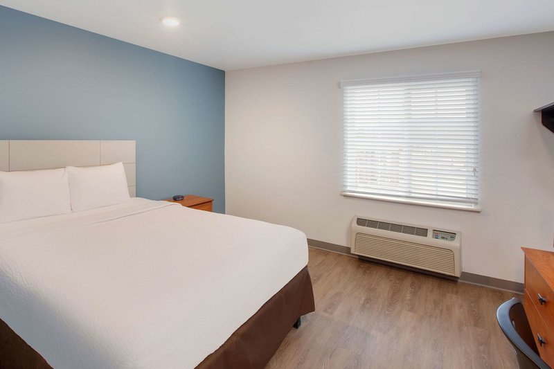 extended stay america select suites fayetteville i 49