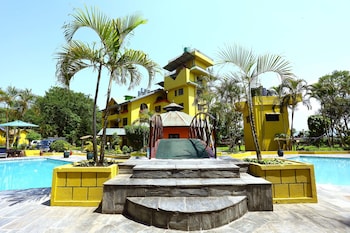 safari adventure lodge