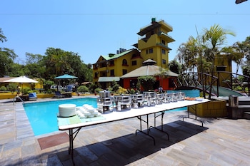 safari adventure lodge