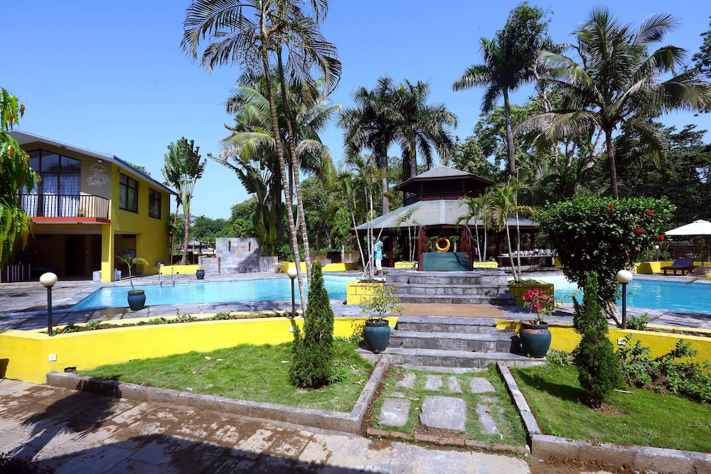 safari adventure lodge