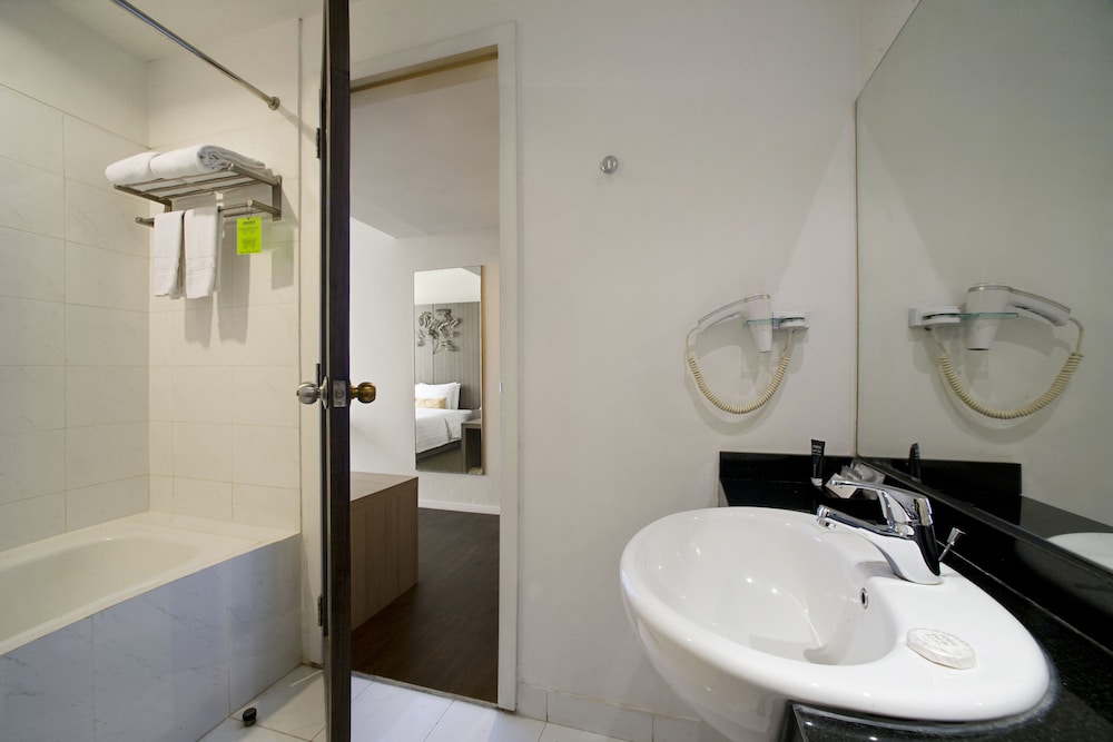 grand zuri jababeka cikarang