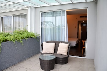 grand zuri jababeka cikarang