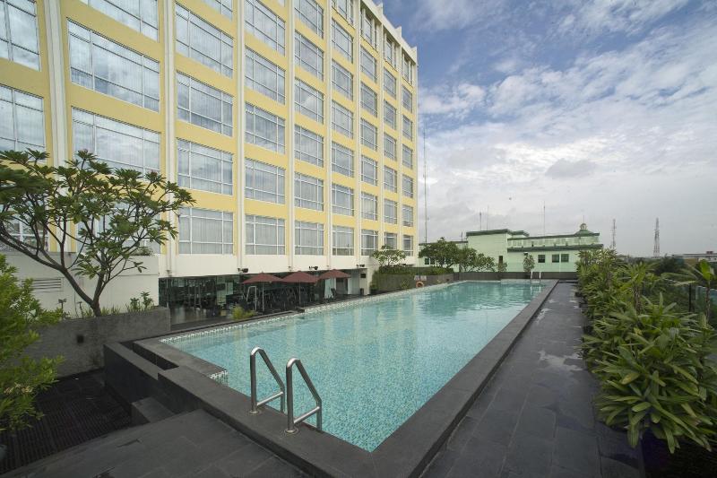 grand zuri jababeka cikarang