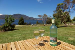 Riverfront Motel & Restaurant,Glenorchy>>Berriedale,3 star
