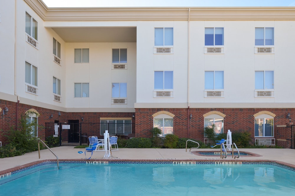 holiday inn express and suites abilene by ihg