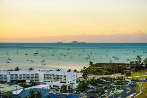 Whitsunday Terraces Hotel Airlie Beach,Oxenford>>Airlie Beach,3 star