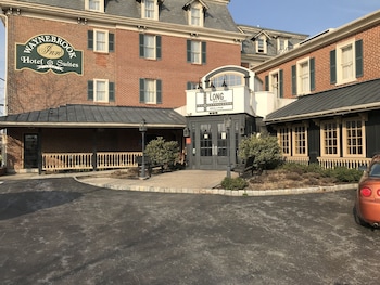 Waynebrook Inn, Est 1865,East Earl>>Chester,4 star