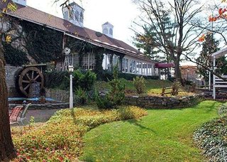 Rodeway Inn & Suites Myerstown - Lebanon,Cornwall>>Akron,2 star