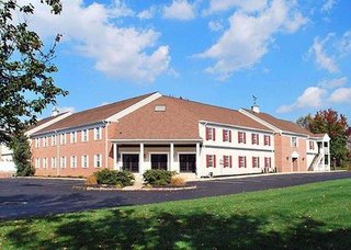 Rodeway Inn & Suites Myerstown - Lebanon,Cornwall>>Akron,2 star