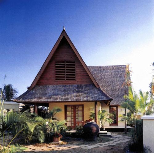 tanjung lesung beach hotel