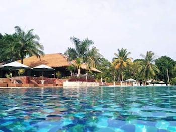 tanjung lesung beach hotel