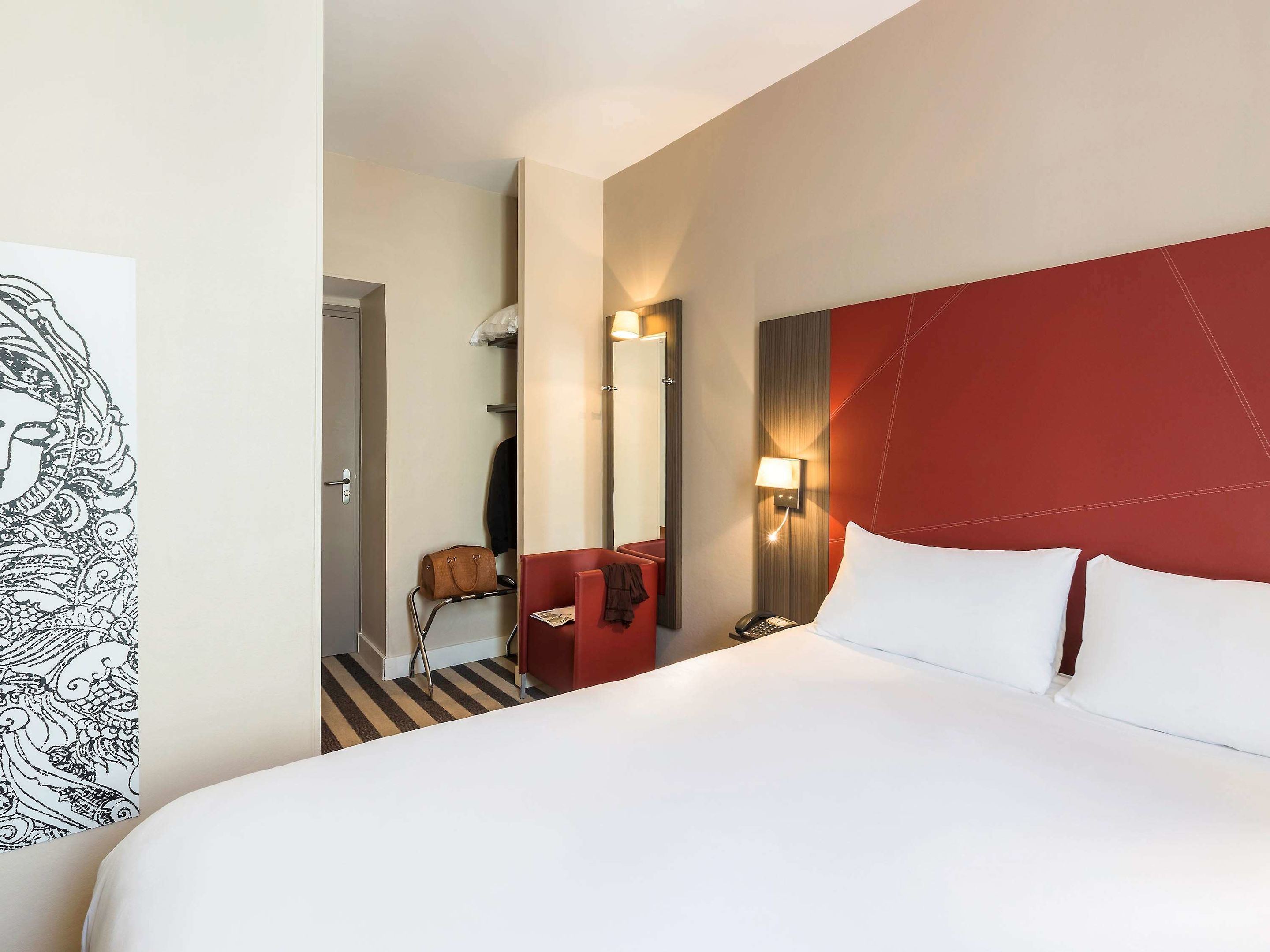 ibis styles nantes centre place graslin