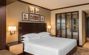 Sheraton Dubai Creek Hotel & Towers,Dubai>>Deira,5 star