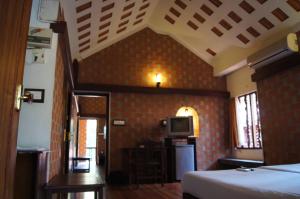 gods own country ayurveda resorts