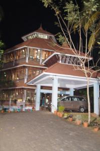 gods own country ayurveda resorts
