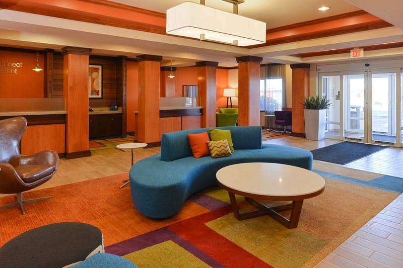 fairfield inn and suites by marriott bloomington