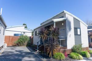 Shoal Bay Holiday Park,Hawks Nest>>Corlette,4 star