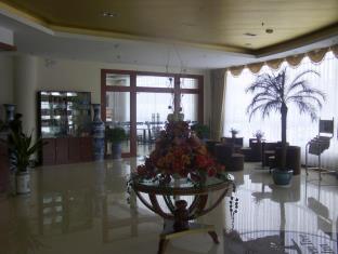 greentree inn heze railway station hotel