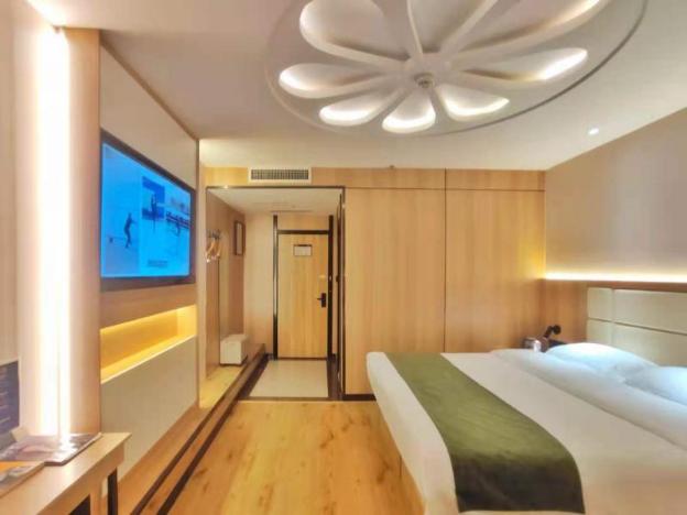 greentree inn heze railway station hotel