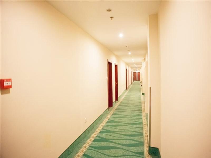 greentree inn heze railway station hotel
