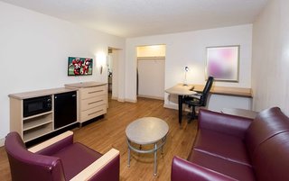 quality inn and suites