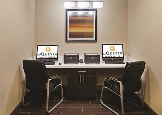 La Quinta Inn & Suites Clinton Historic Route 66,Elk City>>Clinton,3 star