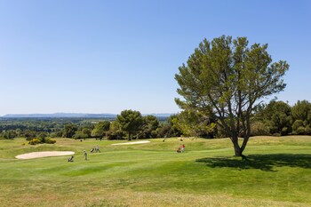 Madame Vacances Residence Provence Country Club,Fontaine-De-Vaucluse>>Avignon,4 star