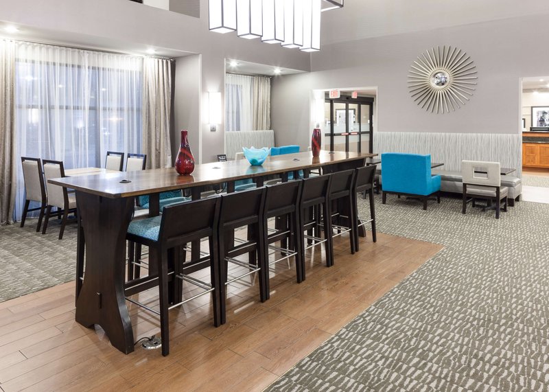 hampton inn and suites cedar rapids north