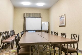 comfort inn and suites