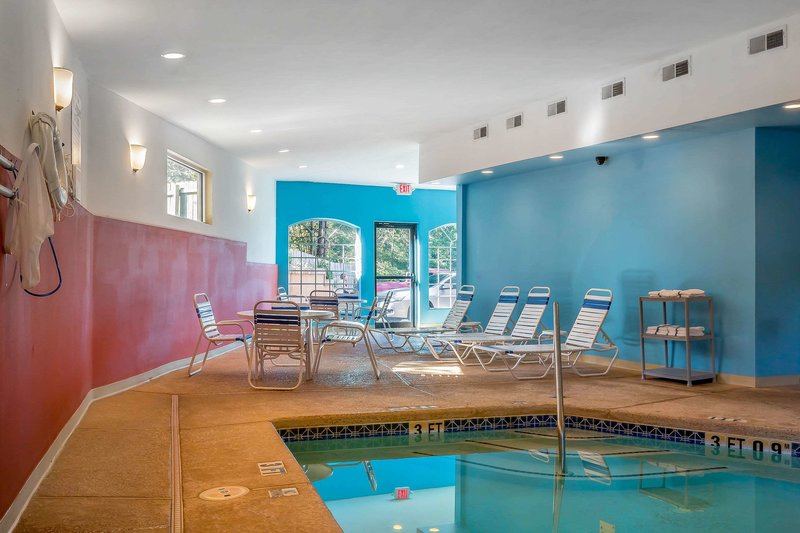 comfort inn and suites