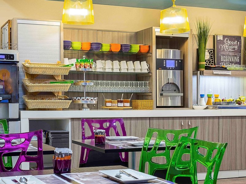 ibis styles saint gilles croix de vie