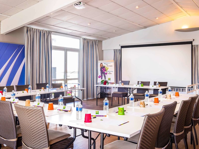 ibis styles saint gilles croix de vie