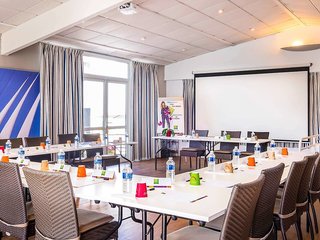 ibis styles saint gilles croix de vie