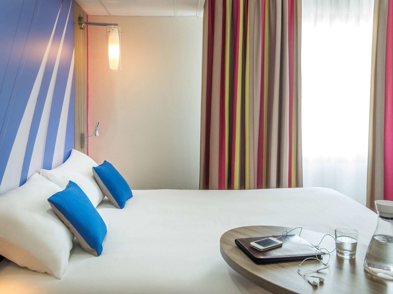 ibis styles saint gilles croix de vie