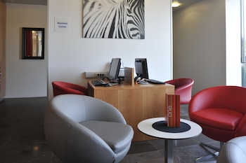 holiday inn express saint nazaire by ihg