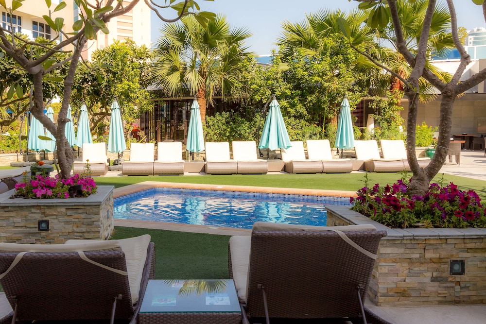 elite seef residence and hotel