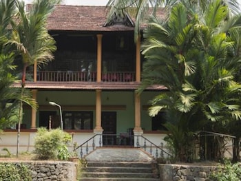 backwater retreat resort kumarakom