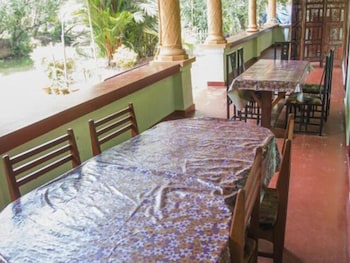 backwater retreat resort kumarakom